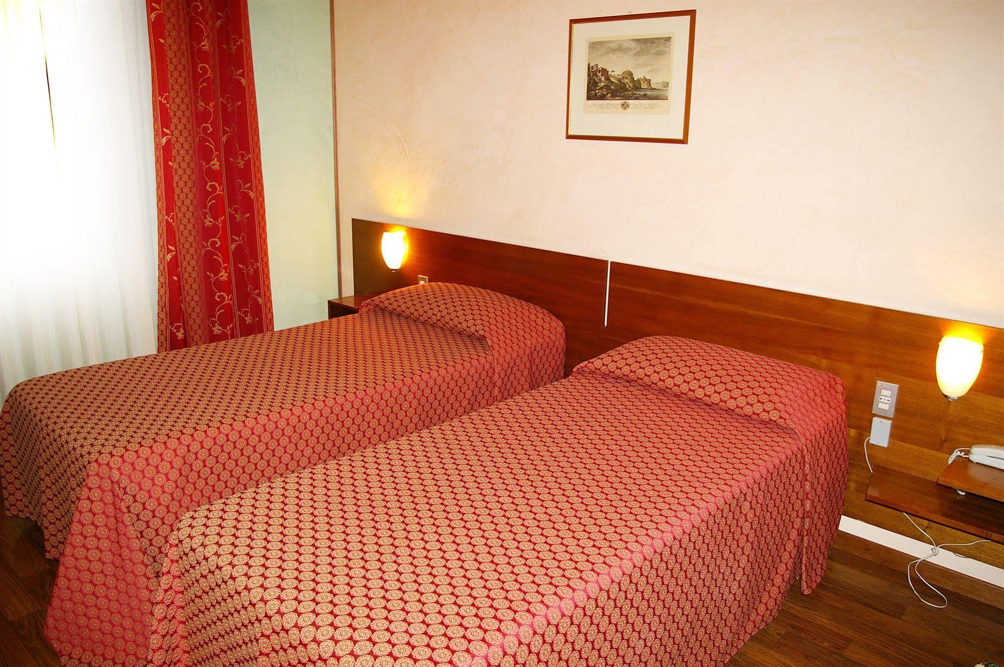 Hotel Salieri Legnago Eksteriør bilde