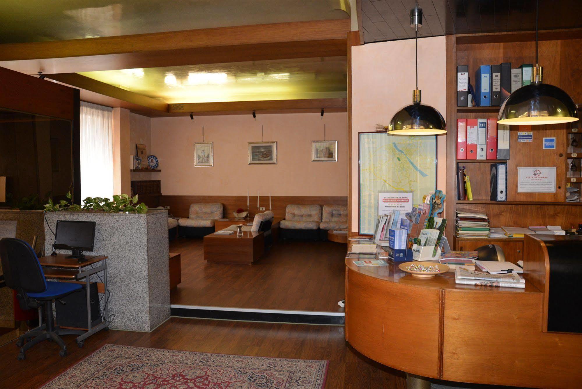 Hotel Salieri Legnago Eksteriør bilde